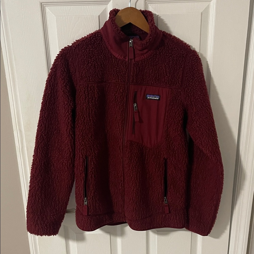 Patagonia classic retro fleece carmine red (Women’s - Great condition)